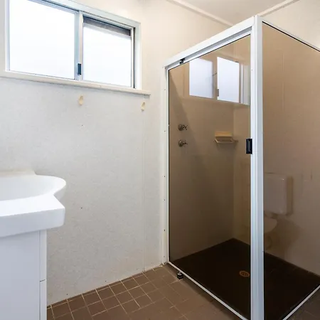 Tasman Holiday Parks - Albany Room photo