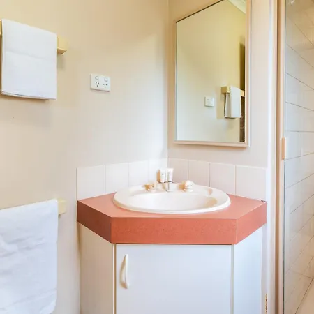 Tasman Holiday Parks - Albany Room photo