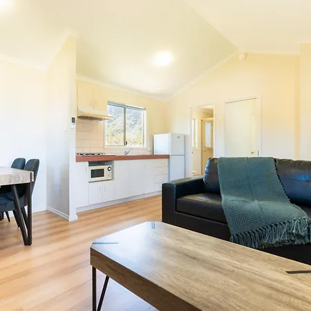 Tasman Holiday Parks - Albany Room photo