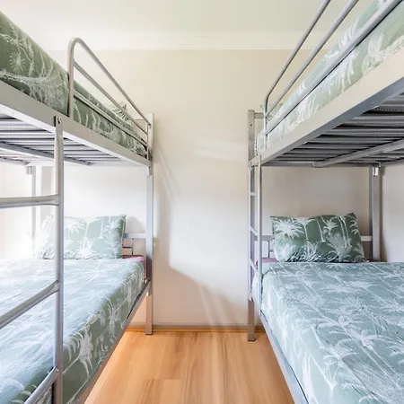 Tasman Holiday Parks - Albany Room photo