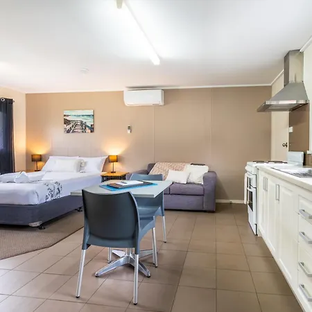 Tasman Holiday Parks - Albany Room photo