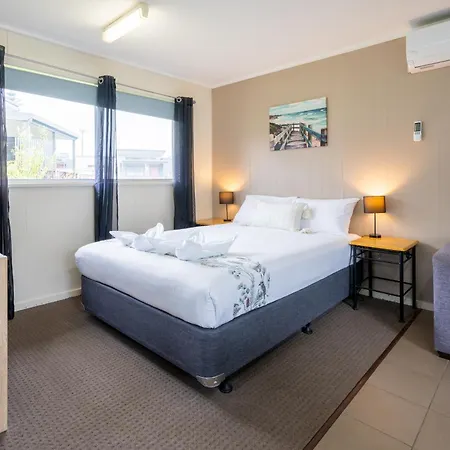 Tasman Holiday Parks - Albany Room photo