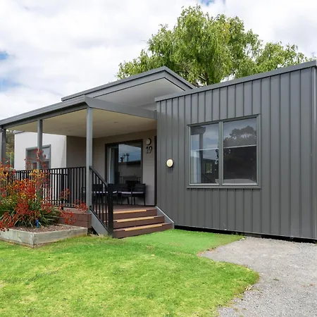 Tasman Holiday Parks - Albany Room photo