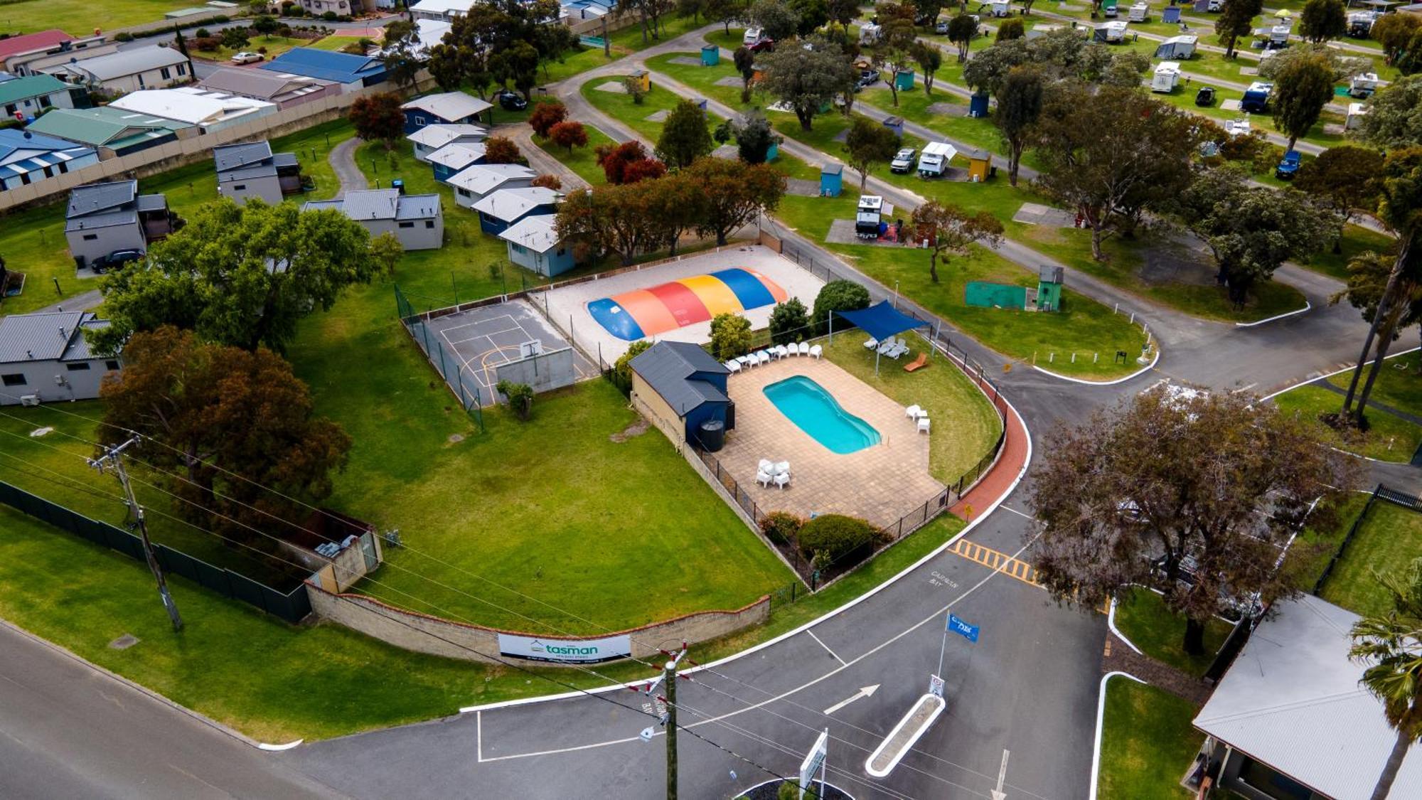 Tasman -