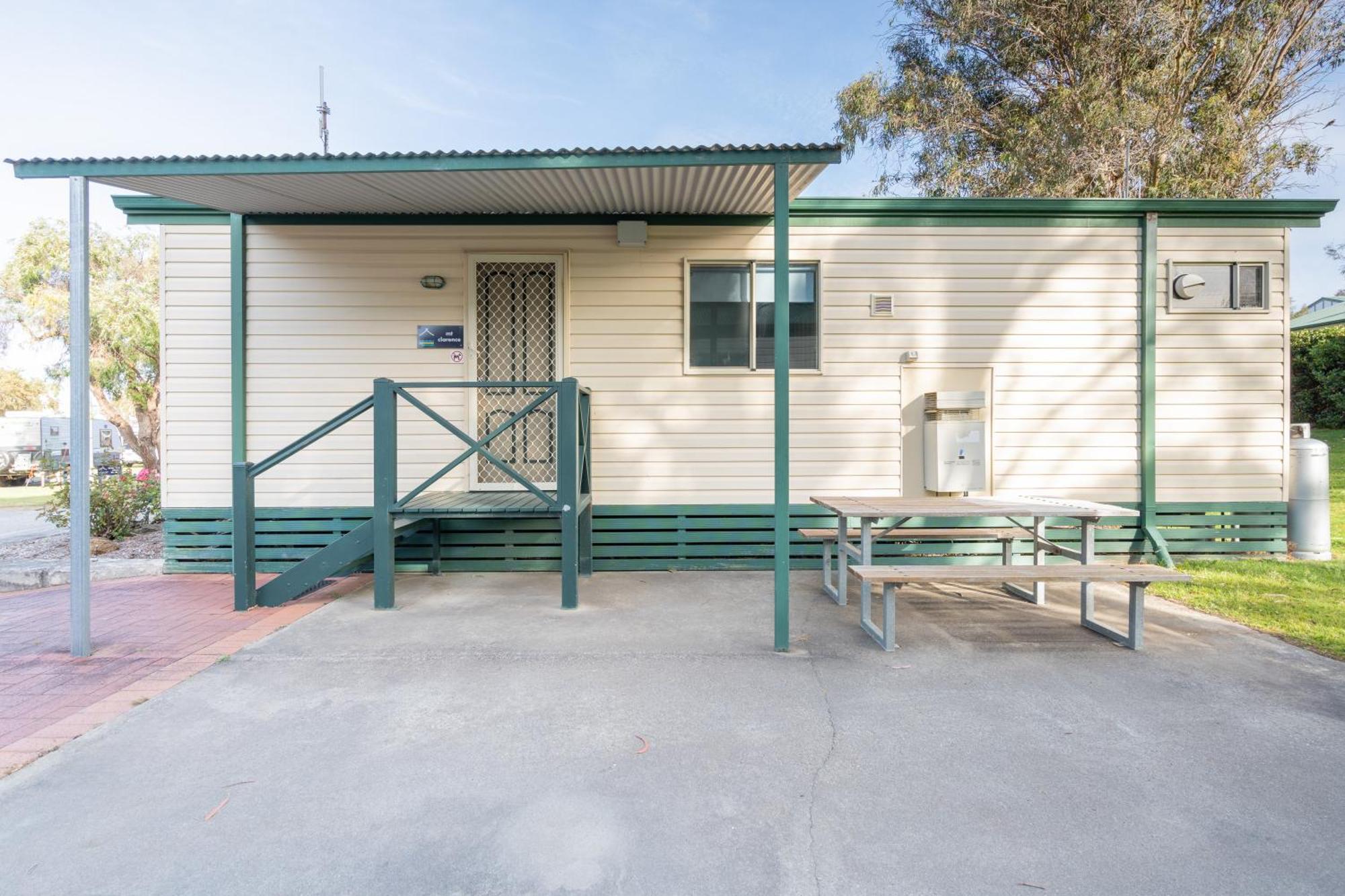 Tasman - 4*